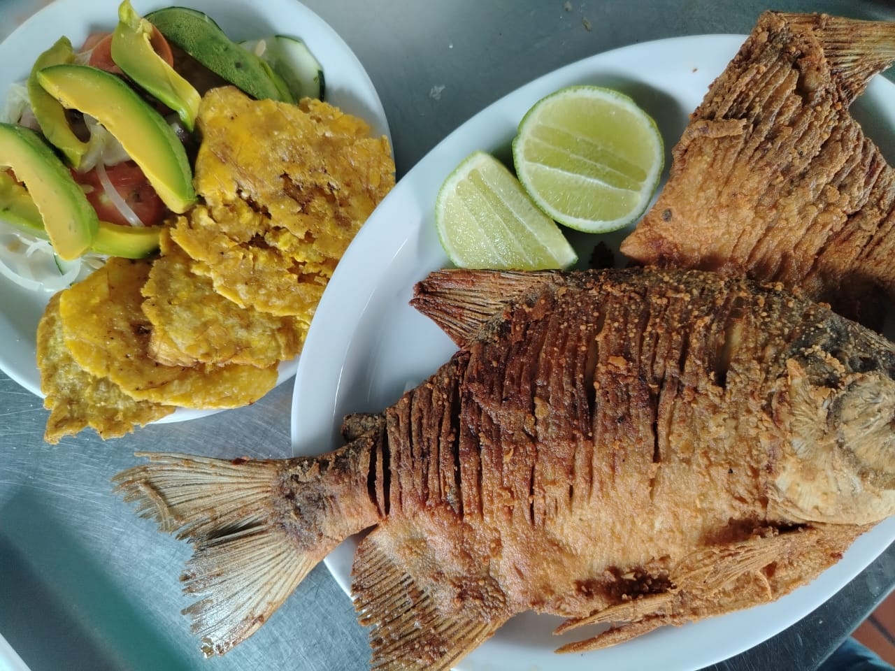 Cachama Frita en Barinas Restaurante Venezuela