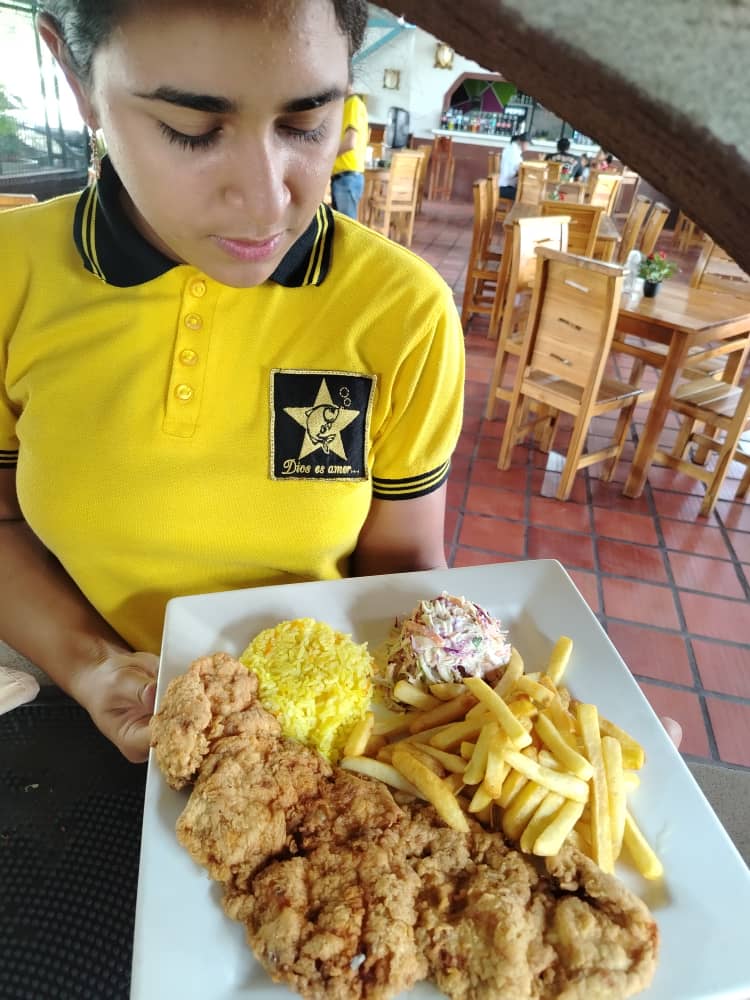 Pollo Frito Cachapas Barinas Cachamita de Oro